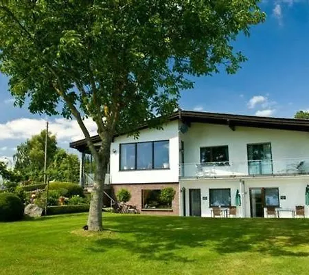 Apartment Mit Garten, Grill Und Panoramablick Lutzerath